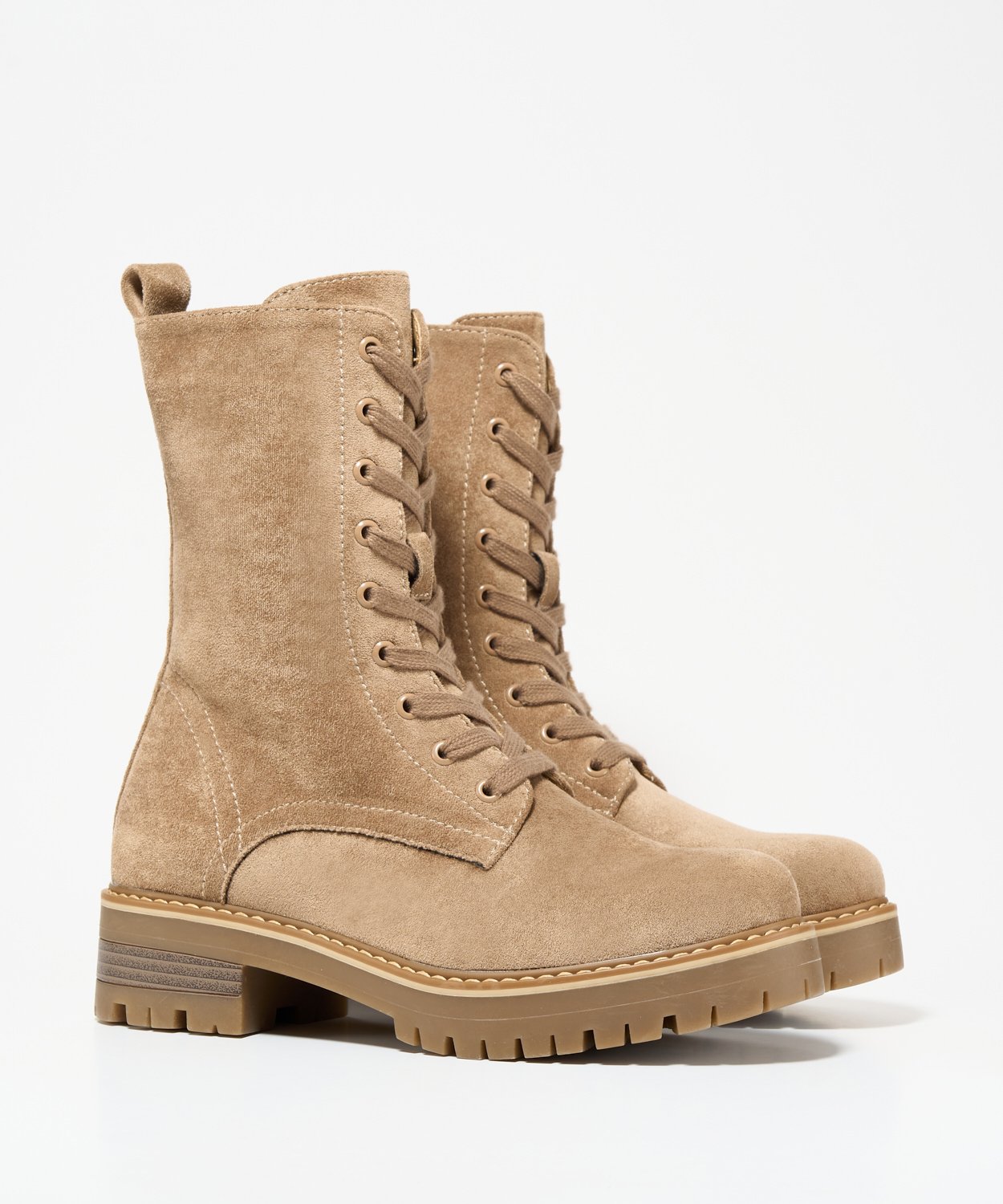 Botins rasos militares